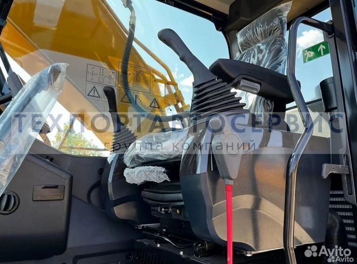 Гусеничный экскаватор Sany SY215C, 2023