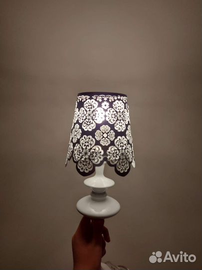 Лампа настольная
