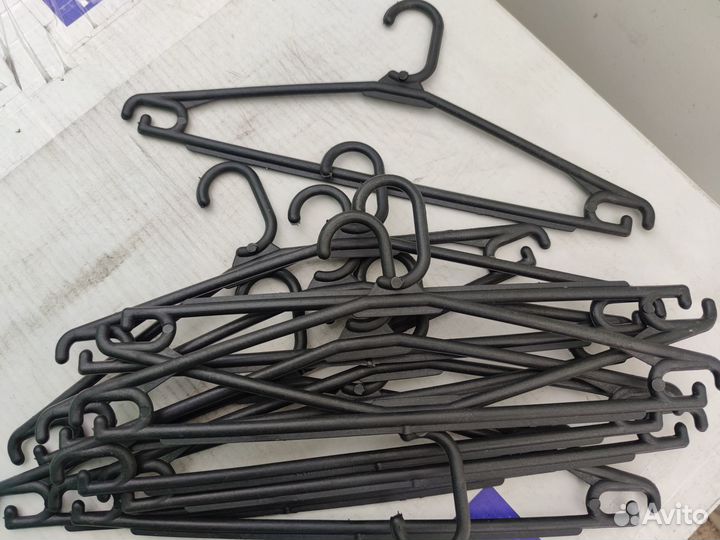 Вешалки плечики