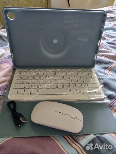 Чехол на планшет Lenovo Tab 10 Plus