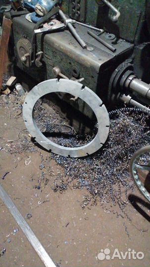 Токарные и фрезерные работы по металлу