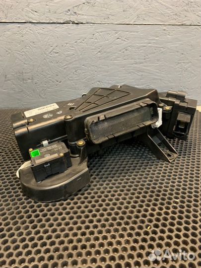 Воздуховод салона левый Bentley Continental Flying