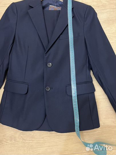 Новый костюм (школьная форма) выпускной