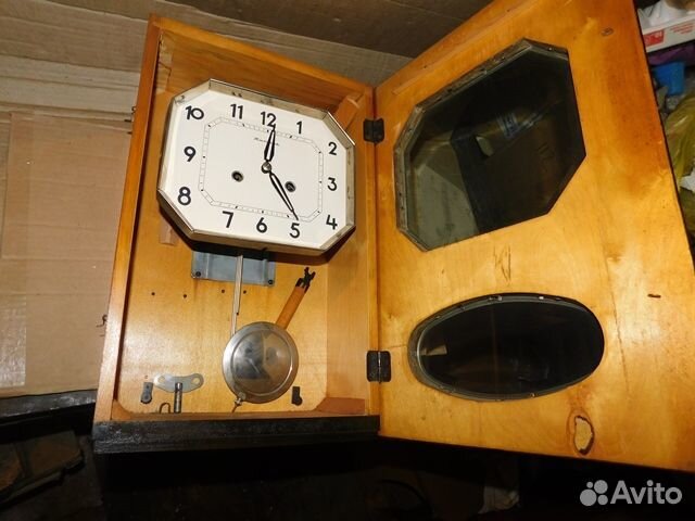 Старинные настенные часы Янтарь с боем СССР в инте