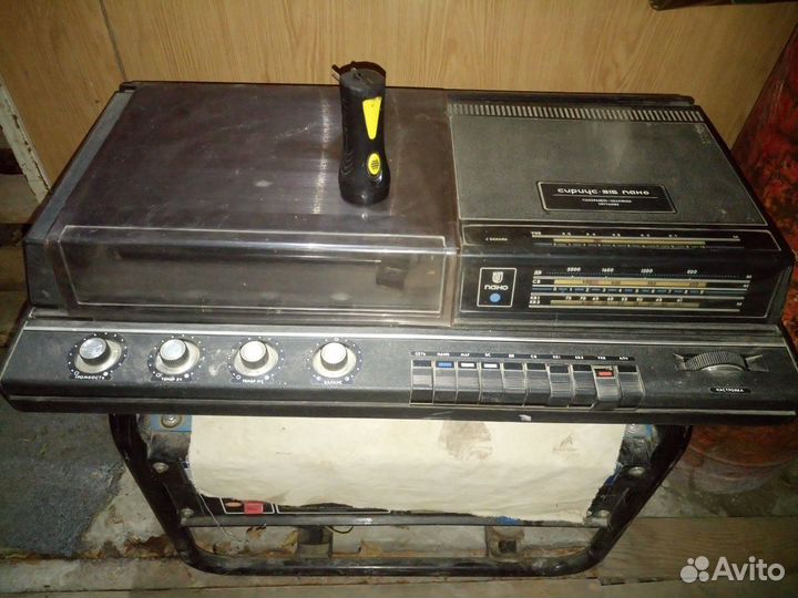 Продам проигрыватель