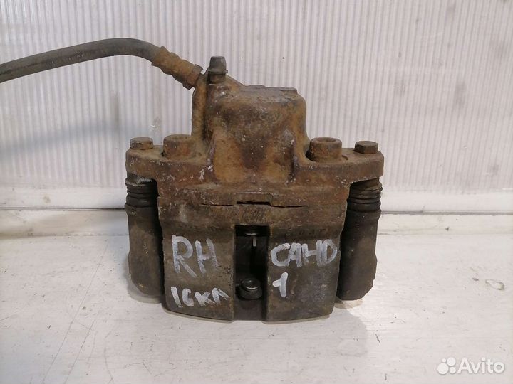 Суппорт передний правый Renault Sandero 1