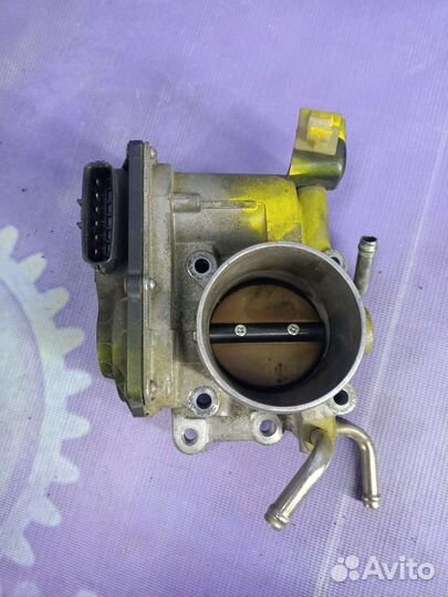 Дроссельная заслонка Toyota Avensis T250