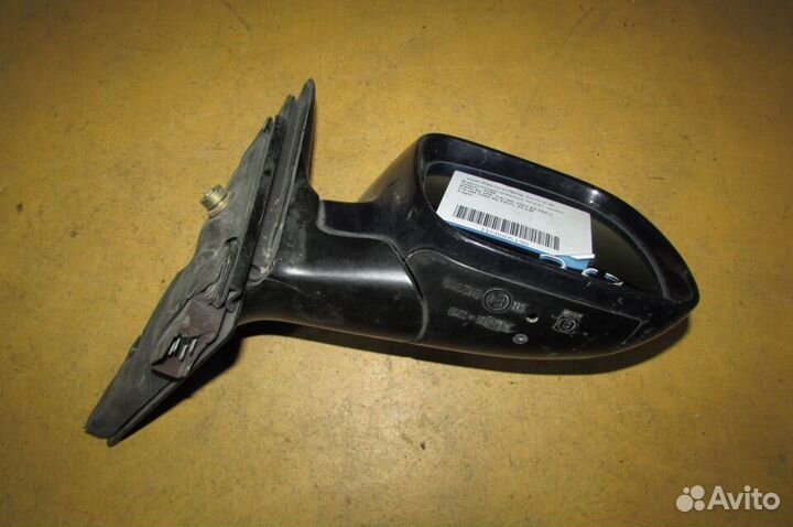 Зеркало правое Audi A6 C4