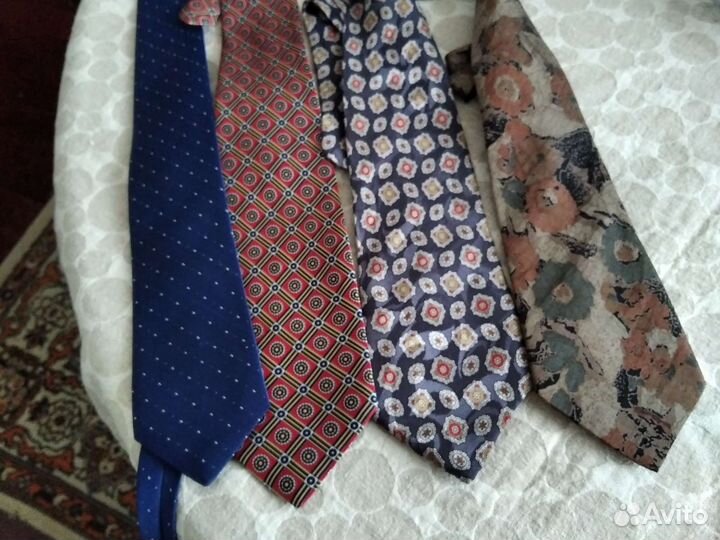 Мужские шелковые галстуки