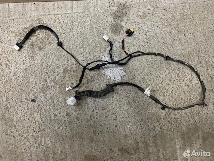 Проводка двери задней правой Hyundai Solaris 11-17