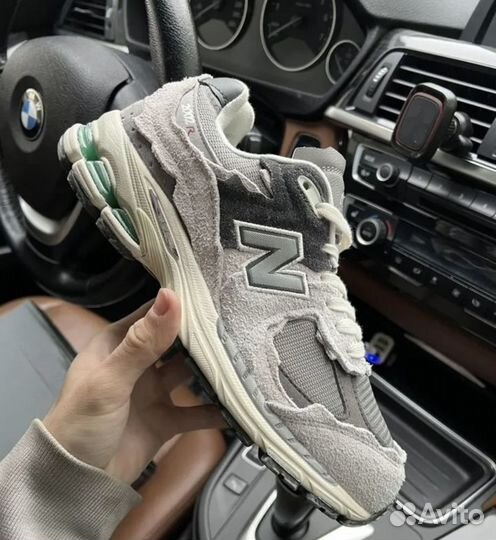 Кроссовки New Balance 2002R