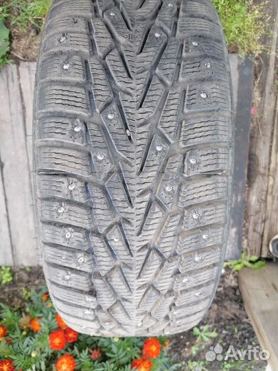 Nokian Tyres Nordman 7 215/45 R17