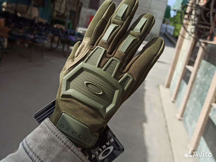 Перчатки тактические