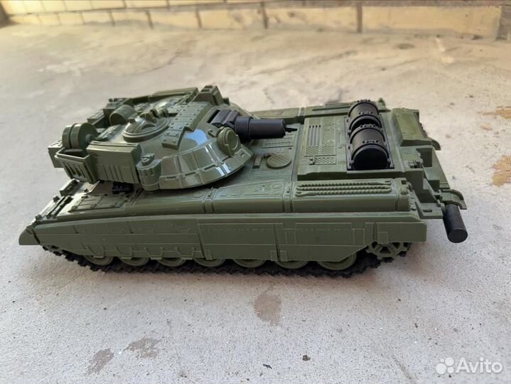 Игрушки для мальчика