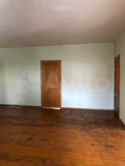 Комната 20 м² в 4-к., 2/2 эт.