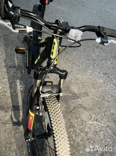 Велосипед GT stomper prime 24