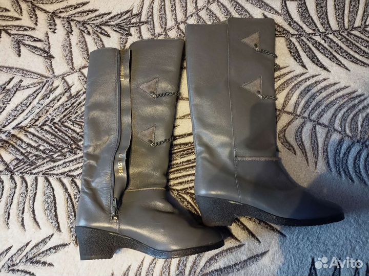 Сапоги осенне-зимние женские
