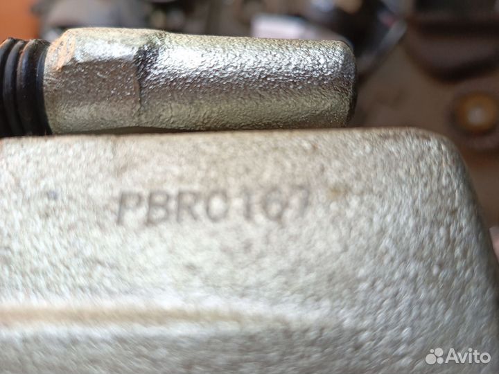 Задний правый тормозной суппорт Chrysler