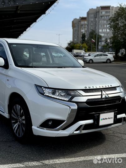 Mitsubishi Outlander 2.0 CVT, 2022, 670 км