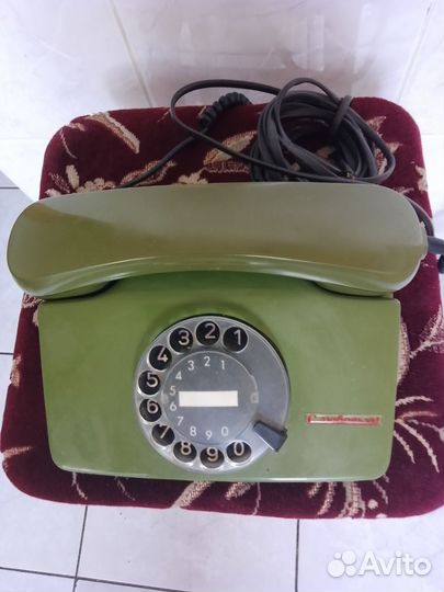 Телефон