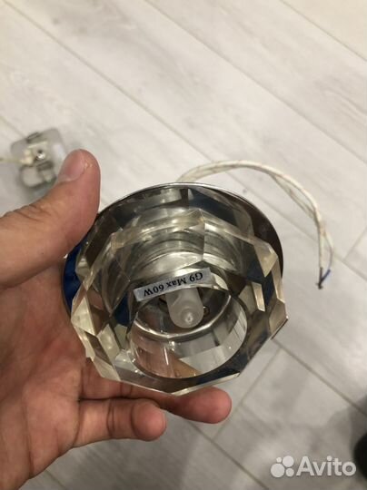 Светильники потолочные встраиваемые