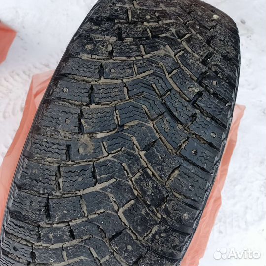 Michelin X-Ice North 2 225/55 R17