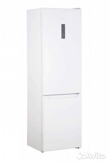 Холодильник Indesit ITS 5200 W белый