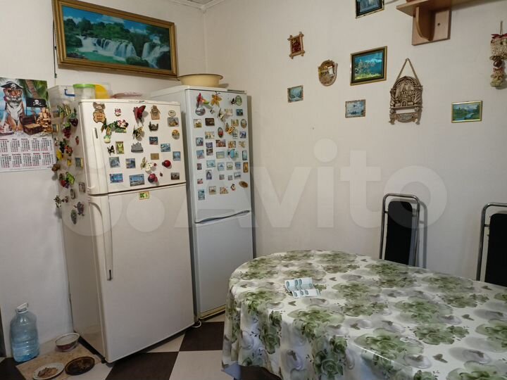 Комната 20 м² в 4-к., 1/2 эт.
