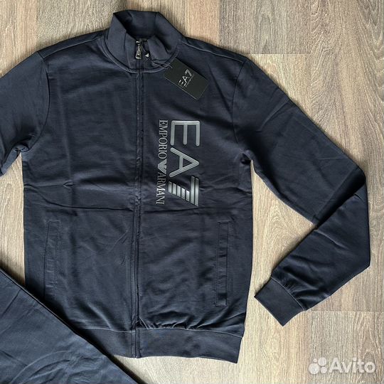 Спортивный костюм Emporio Armani