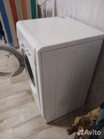 Стиральная машина indesit 6кг