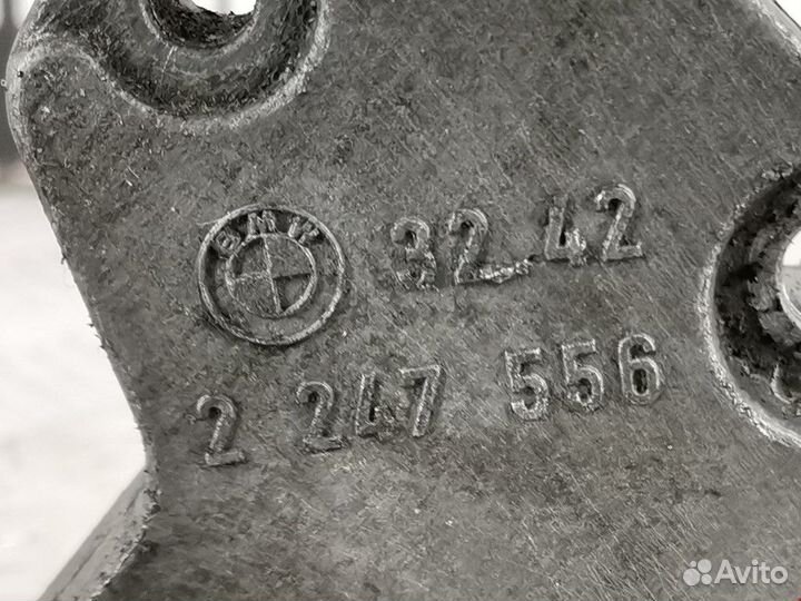 Кронштейн гидроусилителя Opel Omega B рест. 2002