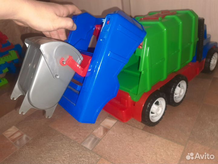 Игрушка машина мусоровоз