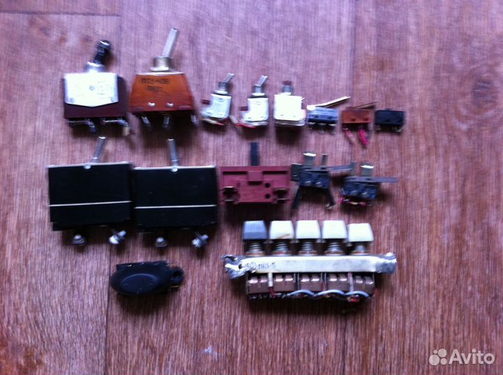 Ретро переключатели СССР, кнопка км2-1 и другое