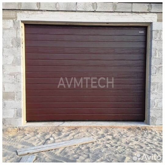 Секционные ворота для гаража