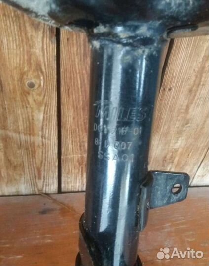 Стойки задние Camry, vista