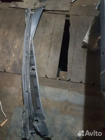 Решетка в бампер центральная Hyundai Solaris 1