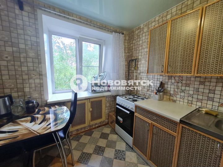 2-к. квартира, 46 м², 5/5 эт.