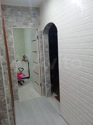 2-к. квартира, 40 м², 3/9 эт.