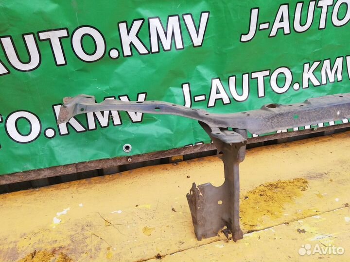 Панель передняя