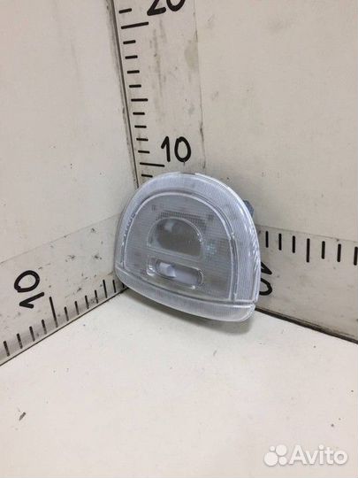 Плафон внутреннего освещения Ford Explorer