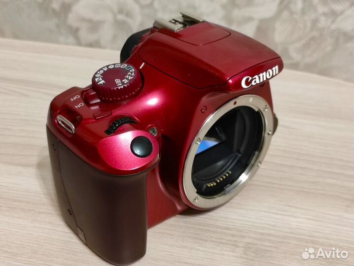 Canon EOS 1100D