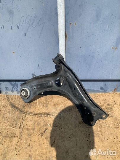 Рычаг передний левый Volkswagen Polo 5