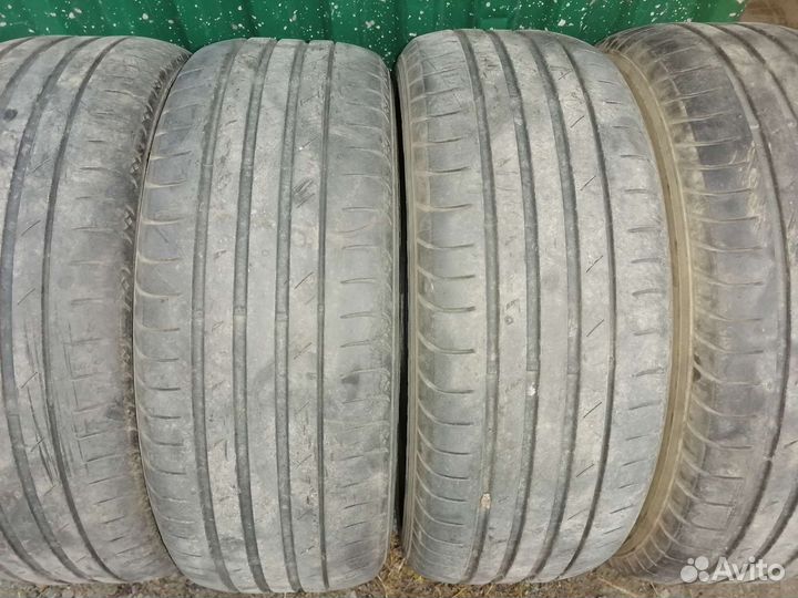 Marshal MU12 215/55 R17 94W