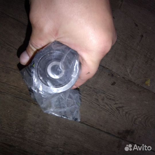 Поперечный рычаг правый кия Рио 1