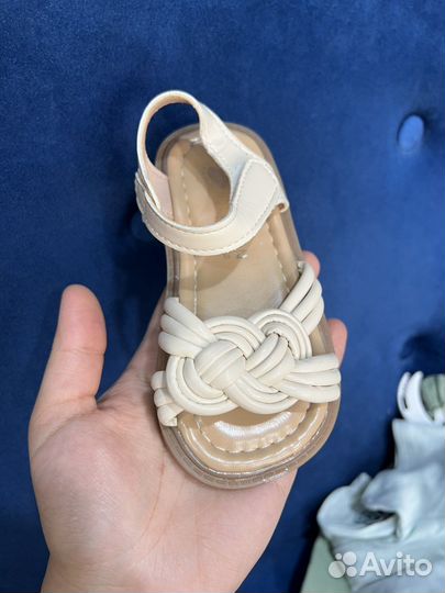 Босоножки для девочки