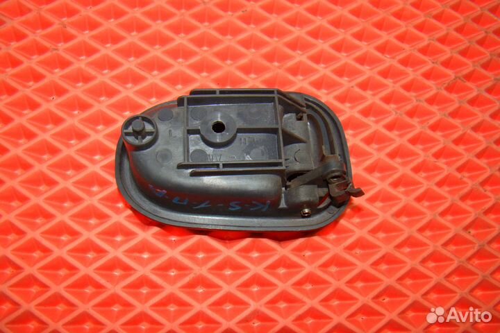 Ручка двери внутренняя передняя левая