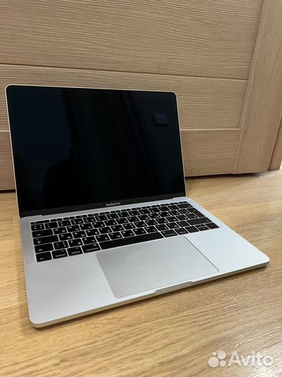 Apple MacBook Pro 13 2017 256Gb