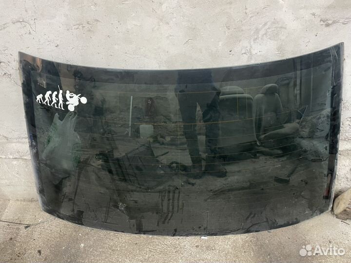 Стекло заднее Mitsubishi Galant 8 USA