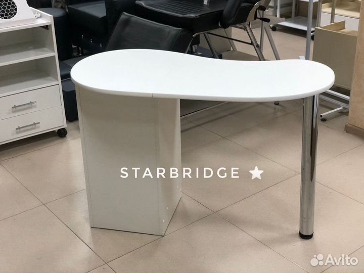 Стол маникюрный складной