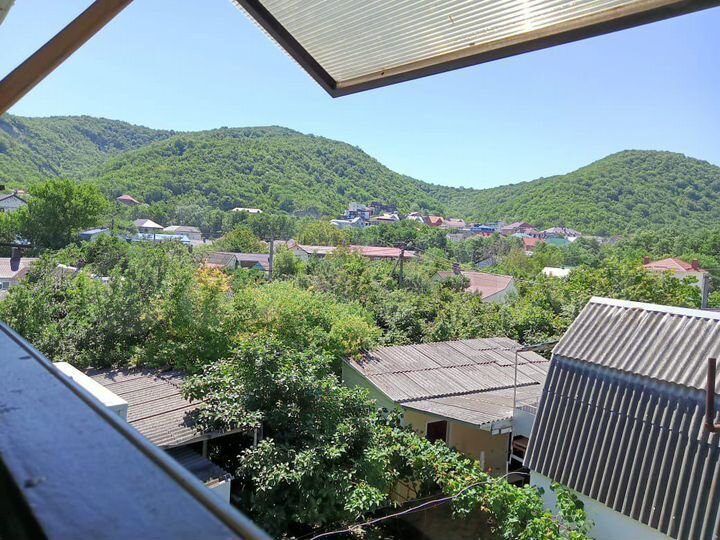 Дом 181 м² на участке 4 сот.